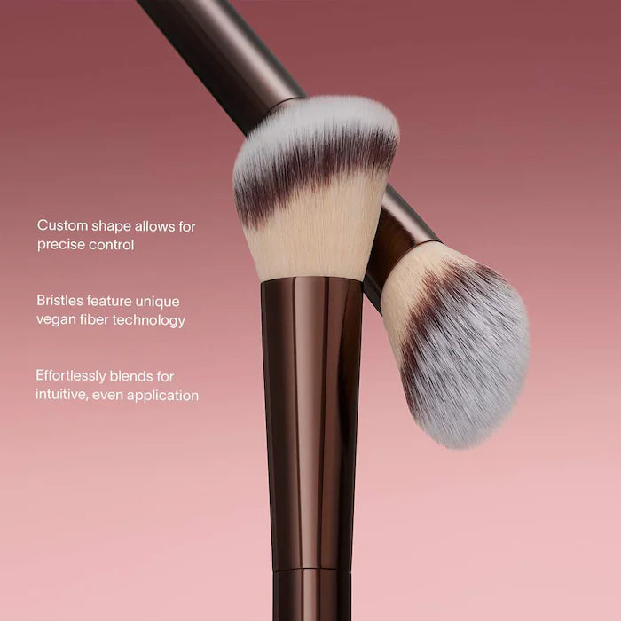 No. 15 Blush Brush