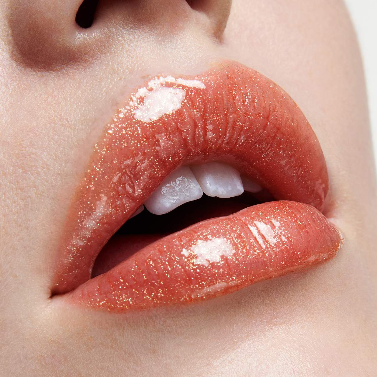 Lip Lacq- Maximising Lip Plumping Serum