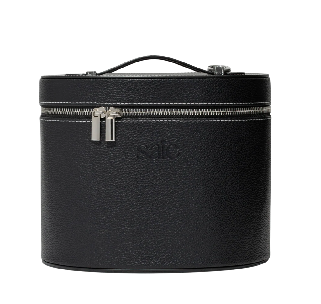 The Large Vanity Case