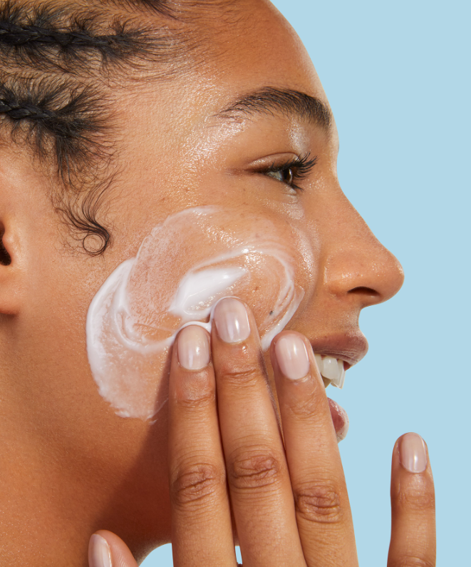 MILKY MOISTURE CLEANSER