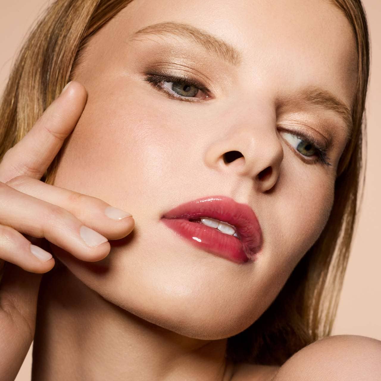 Gloss Bomb Heat - Hot Cherry