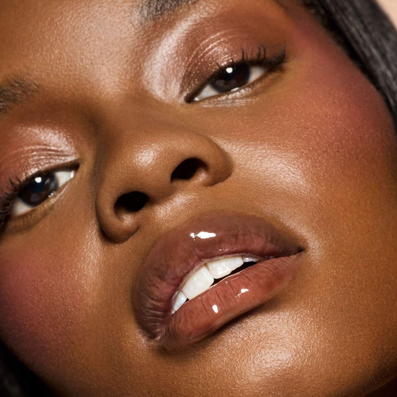 Gloss Bomb Heat - Hot Chocolit