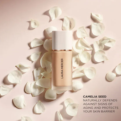 Real Flawless Weightless Perfecting Foundation