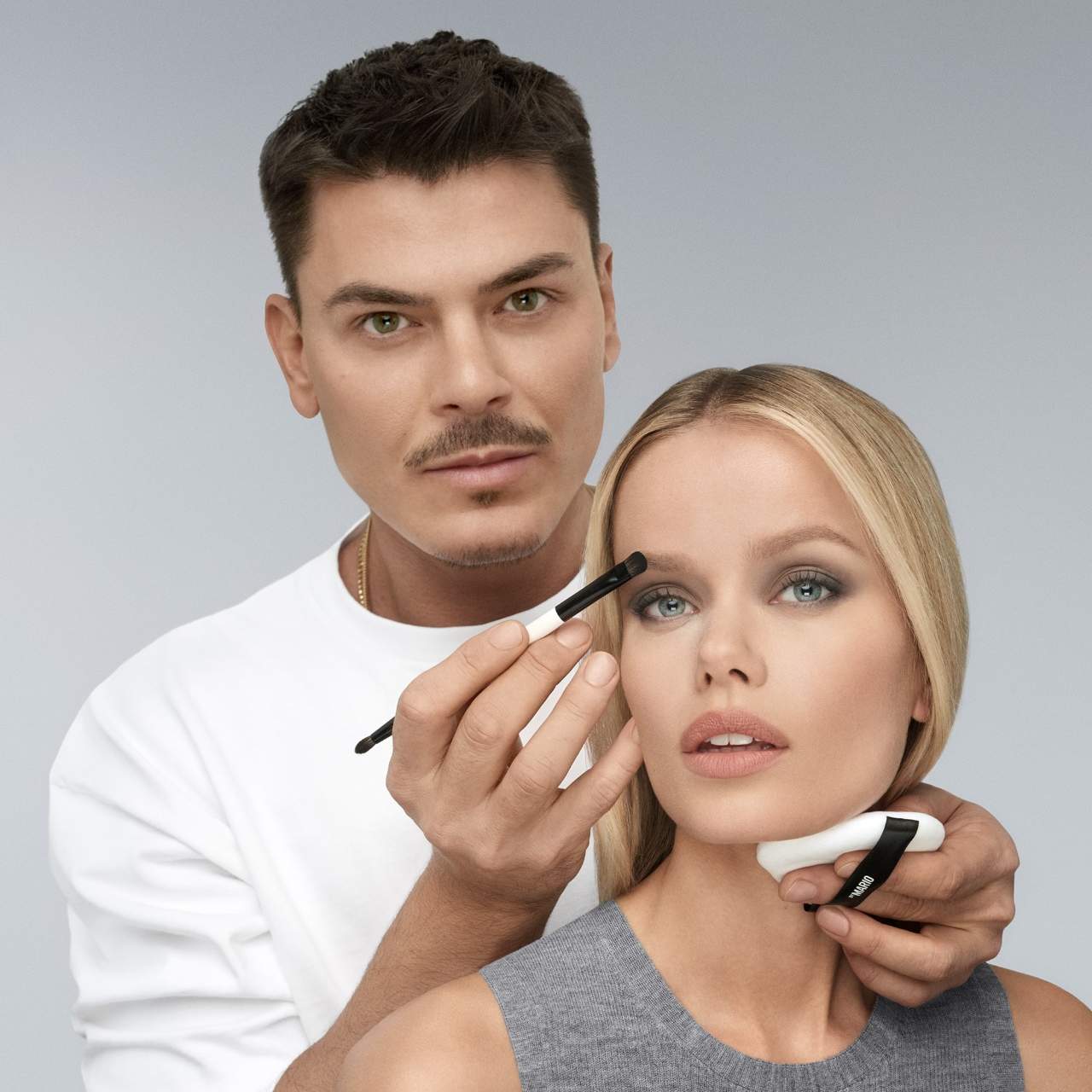 E6 Dual-Ended Eyeshadow Brush