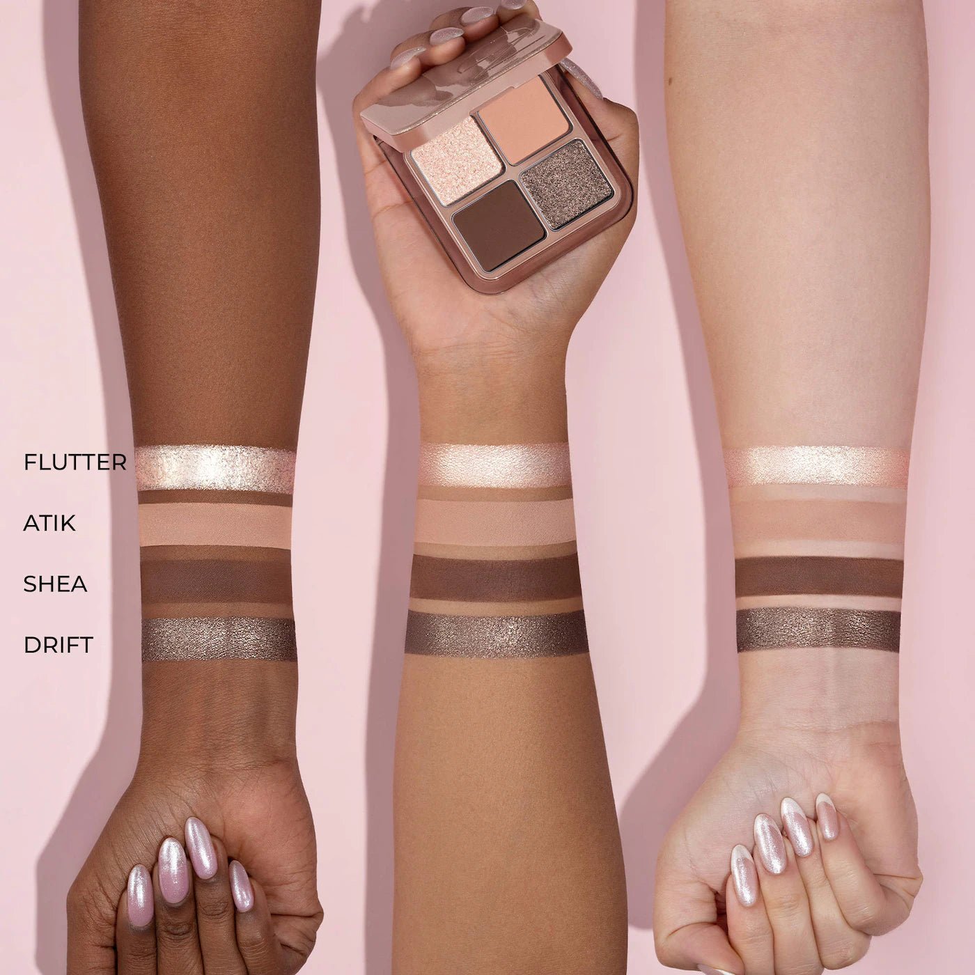 Luxe Glam Compact Quad Eyeshadow Palette