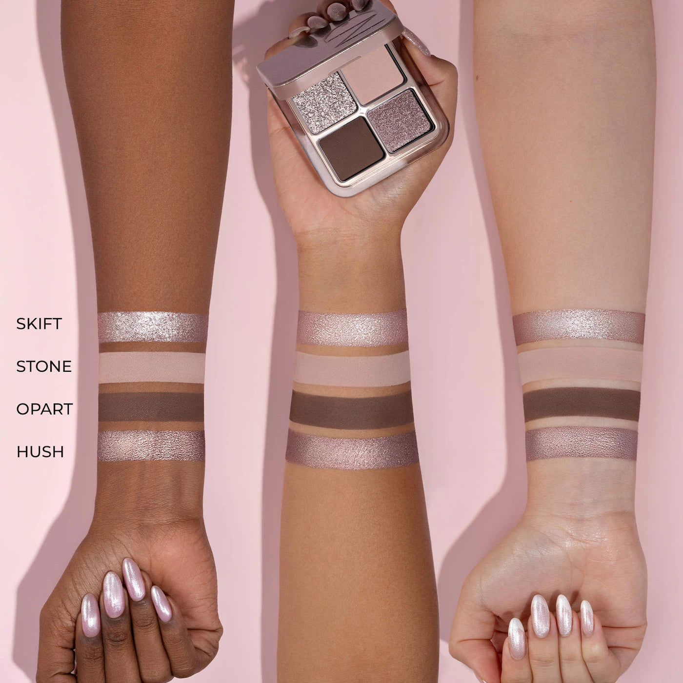 Luxe Glam Compact Quad Eyeshadow Palette