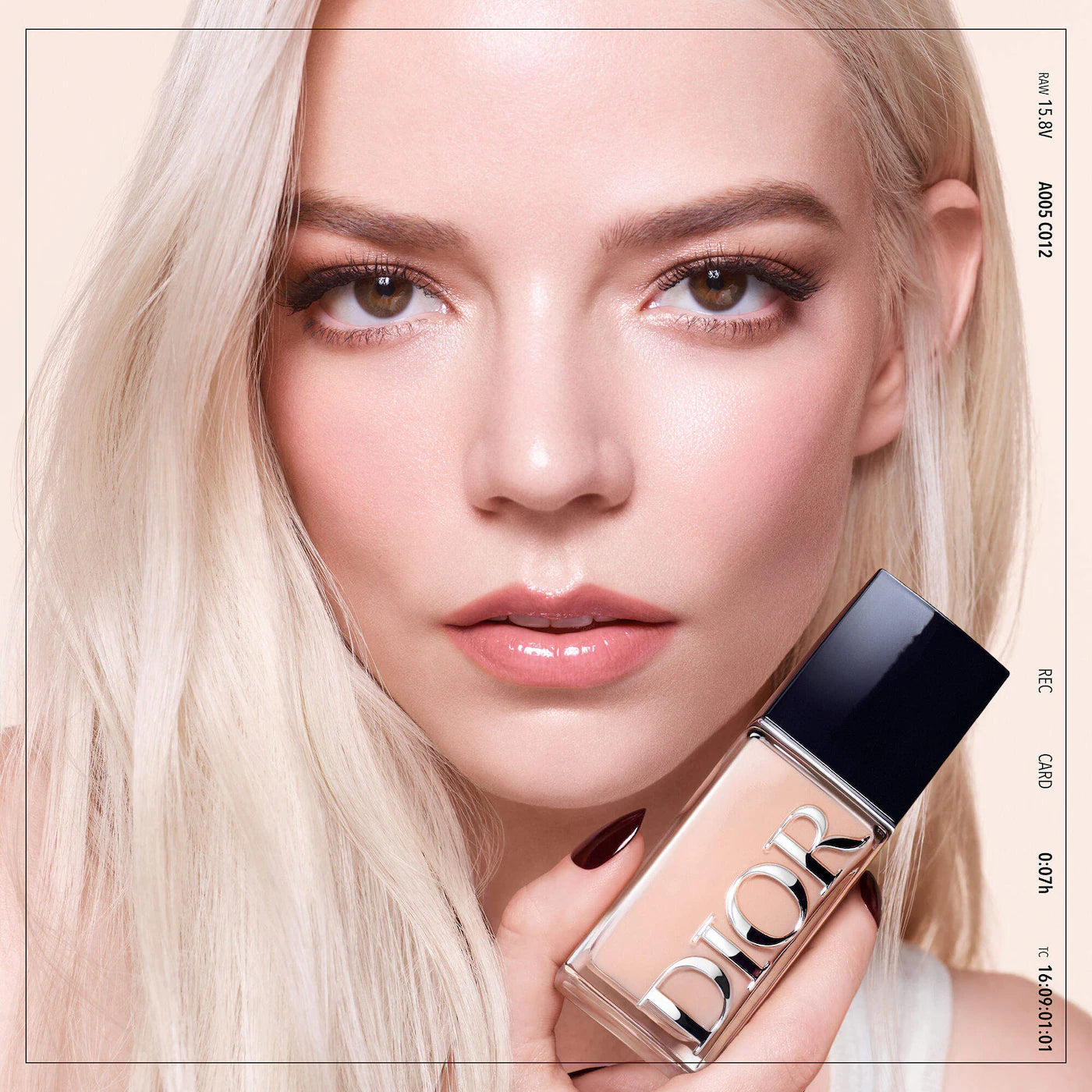 Forever Skin Glow Liquid Foundation 24HR Wear