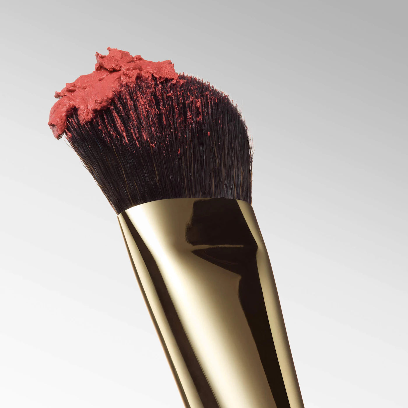 Dual Blush and Blur Precision Brush for Blushing and Lifting