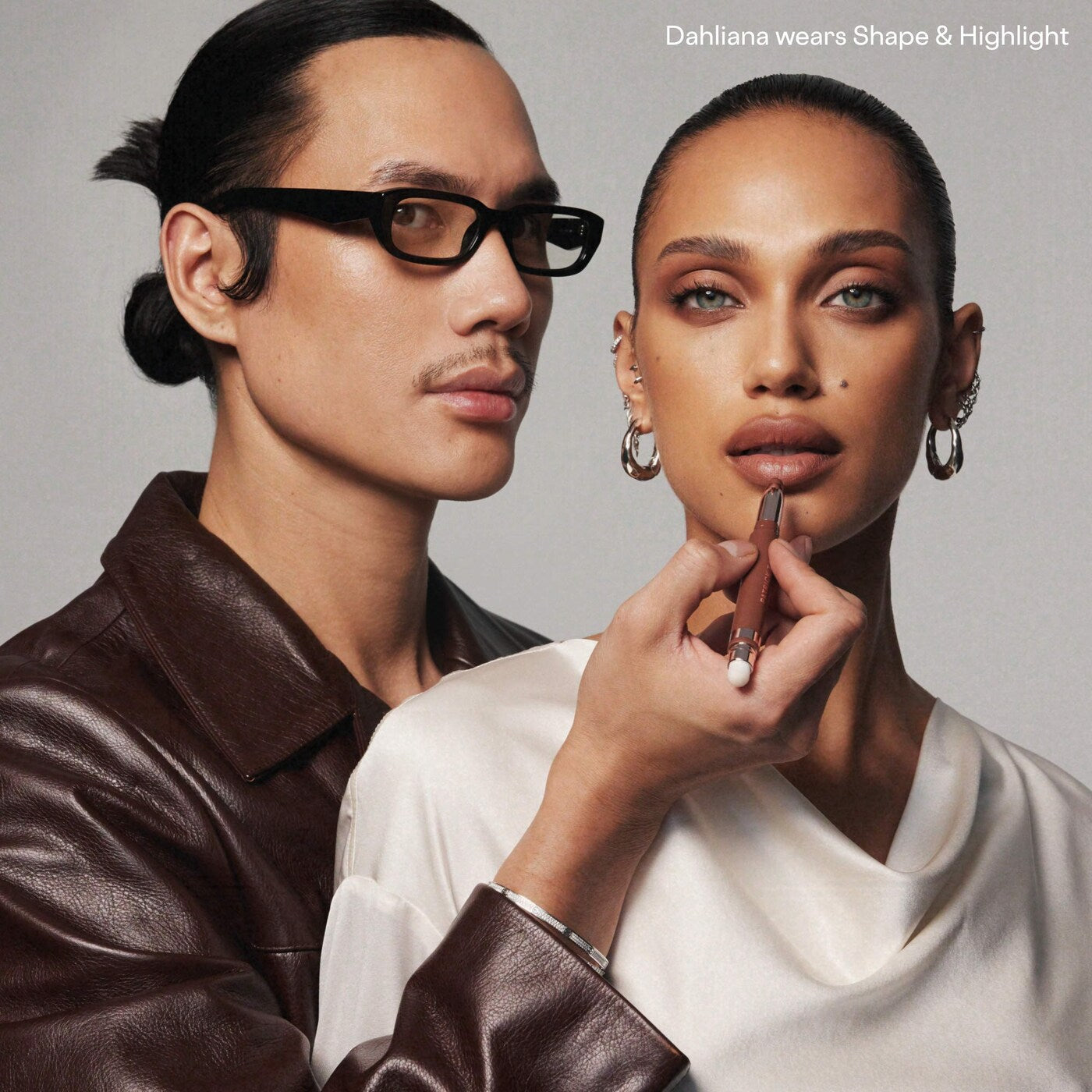 Major Sculpt Shape & Shade Anywhere Artistry Stick