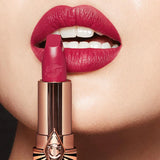 Hot Lips Lipstick 2 - Amazing Amal